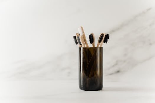 How to recycle a plastic toothbrush